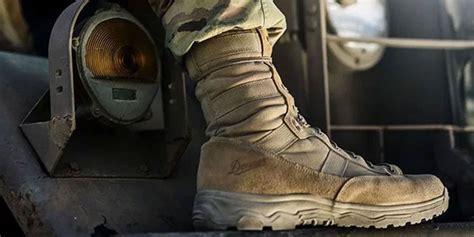 How to choose the right Air Force combat boots