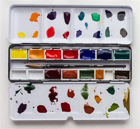 Choosing Watercolor Palette Box