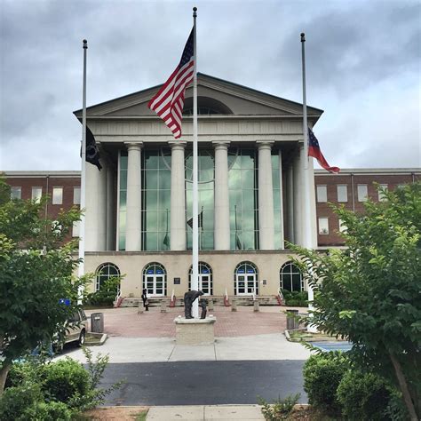 Clayton County Court Building