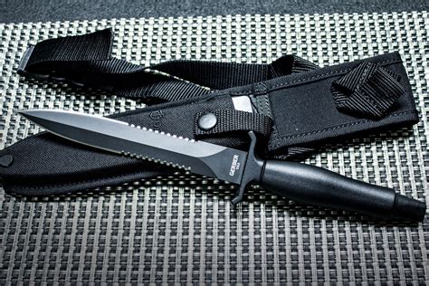 Combat knife gallery 1