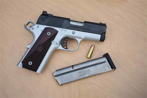 Compact 1911 9mm handgun shooting tips