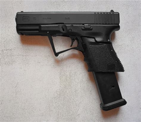 Conceal Glock 19