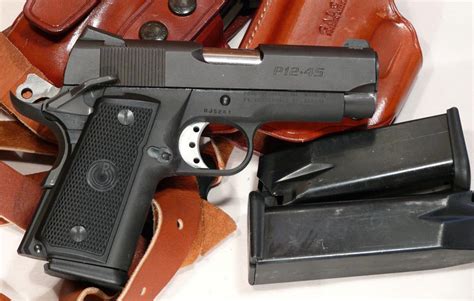 Concealed carry handguns with safety features