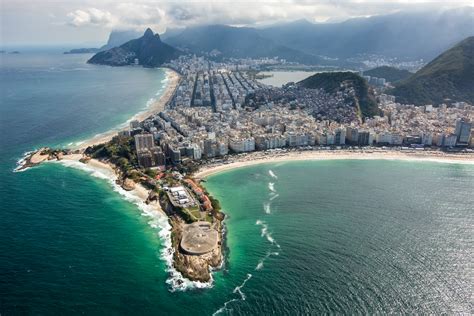 Copacabana Fort Shopping Center