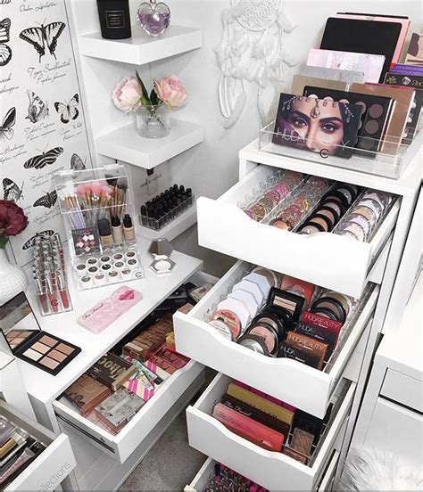 Cosmetic Palette Organization Ideas