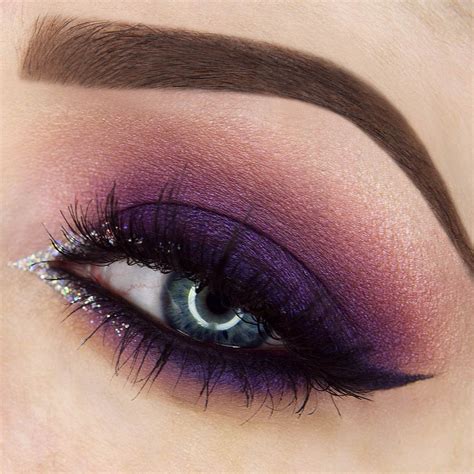 Deep Purple Eyeshadow