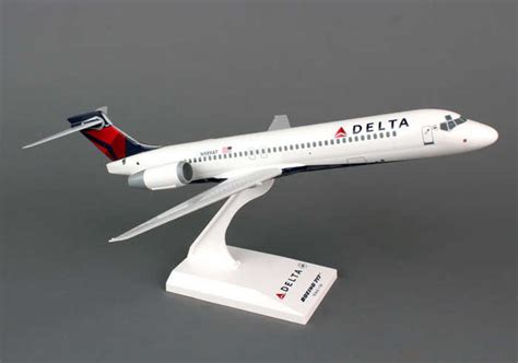 Features of Gemini Jets' Delta Model Airplanes