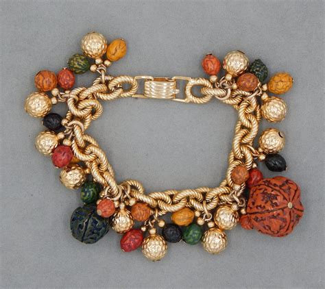 Designing Your Own Charm Bracelet Calendar