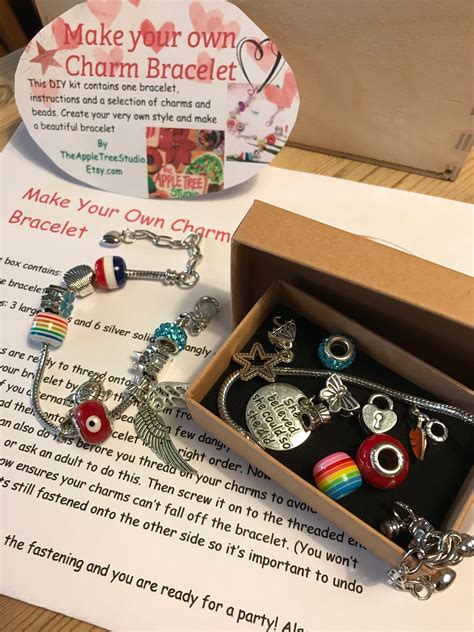 Designing Your Own Charm Bracelet Calendar