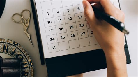 Desk calendar productivity hacks