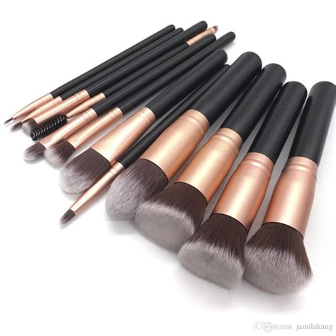 A variety of eyeshadow brushes