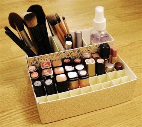 DIY Makeup Palette Organizer Ideas