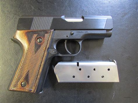 Double Action 1911 Pistol 4