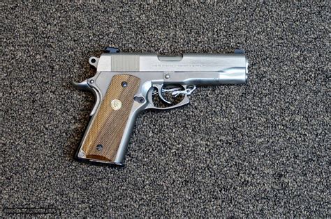 Double Action 1911 Pistol 6