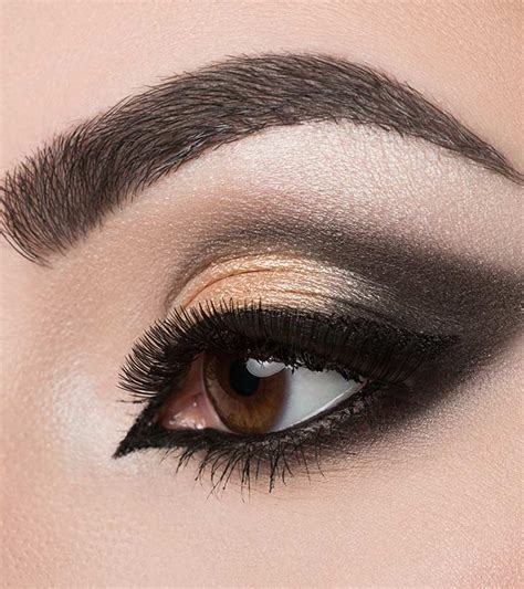 Dramatic Cut Crease Look