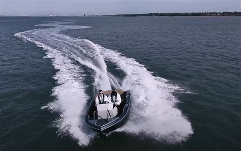 Electric Boats Benefits