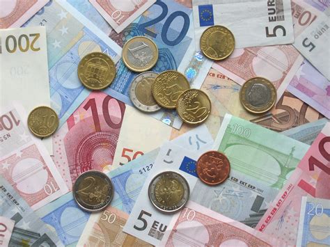 Description of Euro Currency