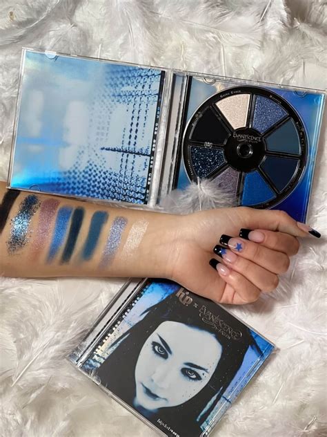 Evanescence Eyeshadow Palette