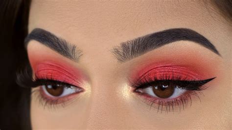 Eyeshadow Red