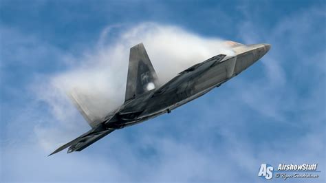 F-22 Raptor performing at an airshow