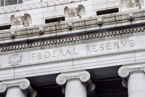 The Federal Reserve and Central Banks