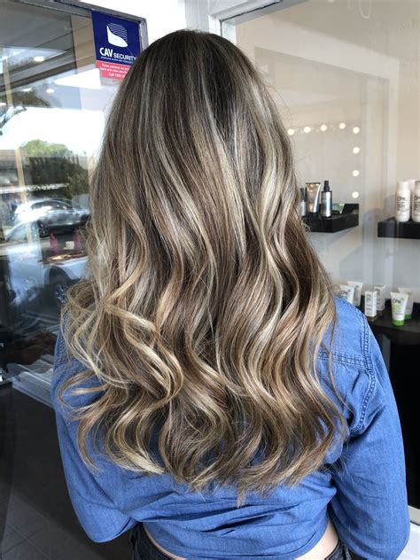 Foil highlights brown hair