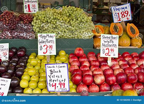 Fresh Fruit Stands in Washington