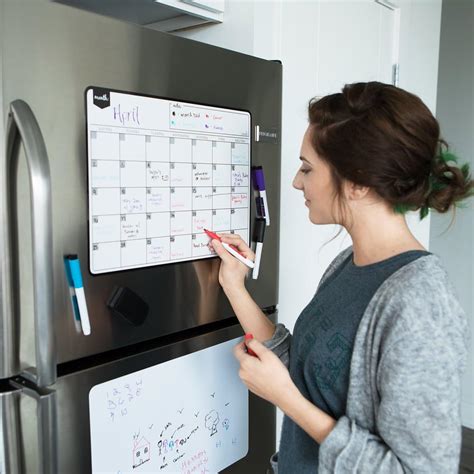 Tips for using a fridge calendar effectively