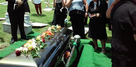 Funeral Service Options Image 8