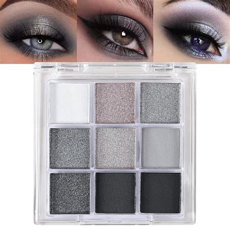 Glitter Eye Palette Application