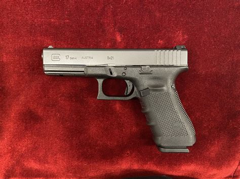 Glock 17 Image 4