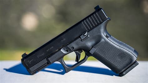 Glock 19 reviews