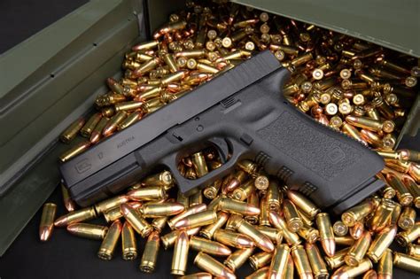 Shooting and Handling of the Glock 40