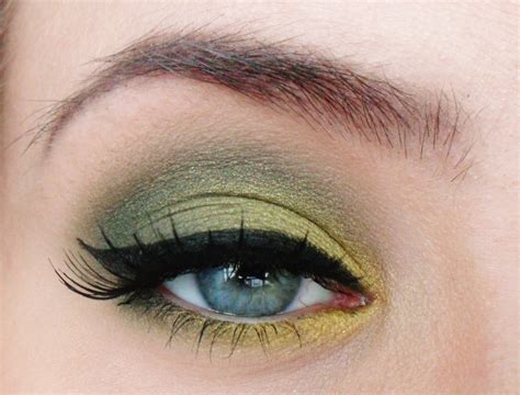 Green eyes makeup look 3