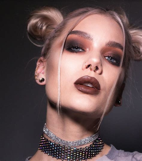 Grunge glam look with shimmery champagne eyeshadow and bold lip color