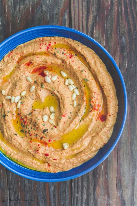 A creamy and spicy habanero pepper hummus perfect for dipping