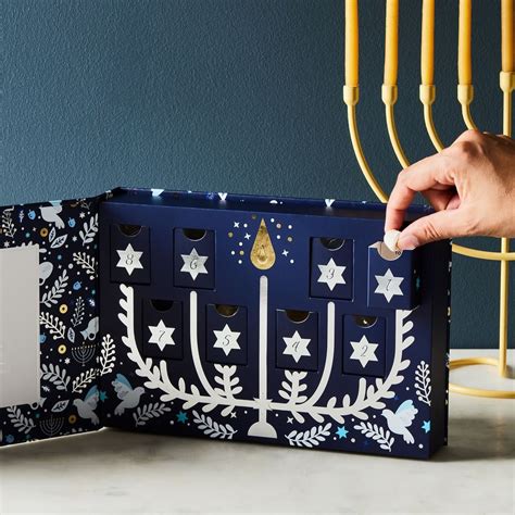 Hanukkah advent calendar countdown snacks