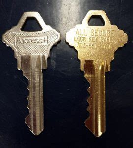 Hardware store key duplication