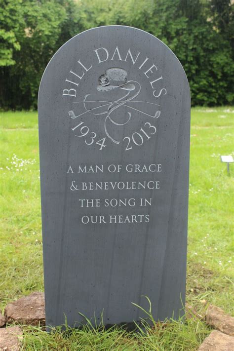 Inspirational inscriptions on headstones