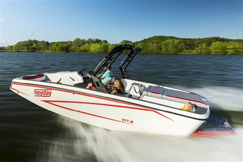 Heyday boats cruising