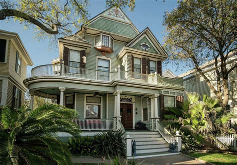 Historic Homes Tour