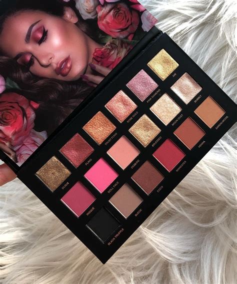 Huda Beauty Rose Gold Palette Lips