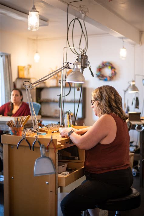 Jewelry-making workshop at Pinot's Palette