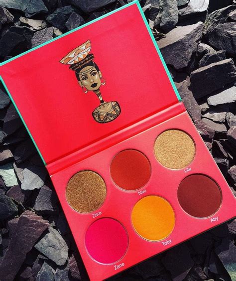 Juvia's Place Saharan Palette