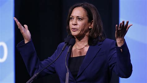 Kamala Harris's controlling behavior