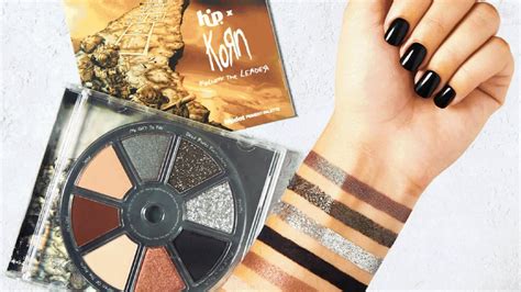 Korn-Inspired Makeup Look 3