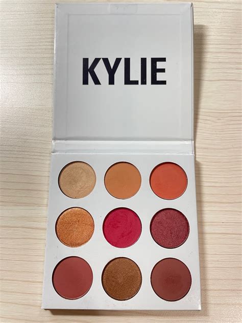 Kylie Cosmetics Burgundy Palette