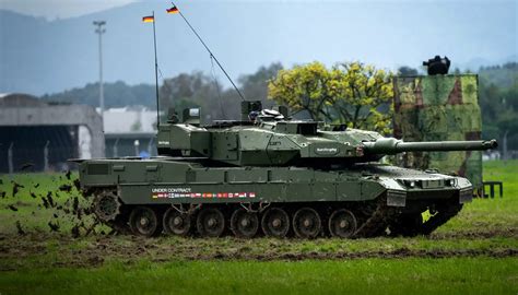 Leopard 2 tank protection