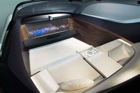 Luxury Car Interior: 2035 Rolls Royce