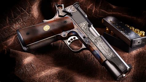 Luxury firearms gallery image 5